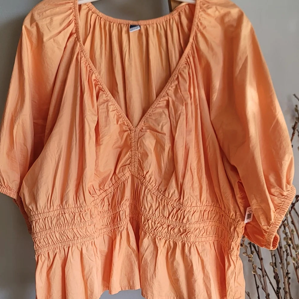 Old Navy Women's Vibrant Orange Ruched Blouse - Picture 2 of 5